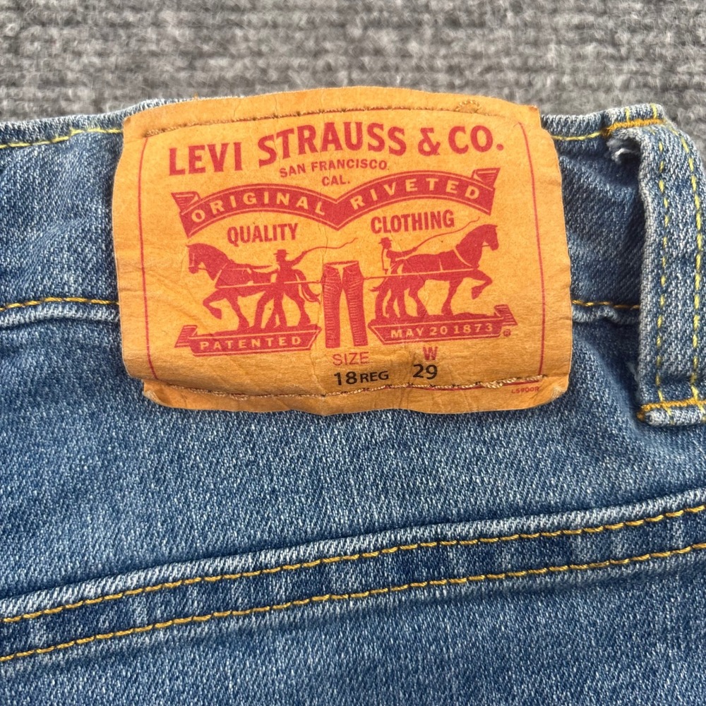Levi's Slim Short Size 18 Blue Denim Bermuda Jorts Women - Picture 2 of 7